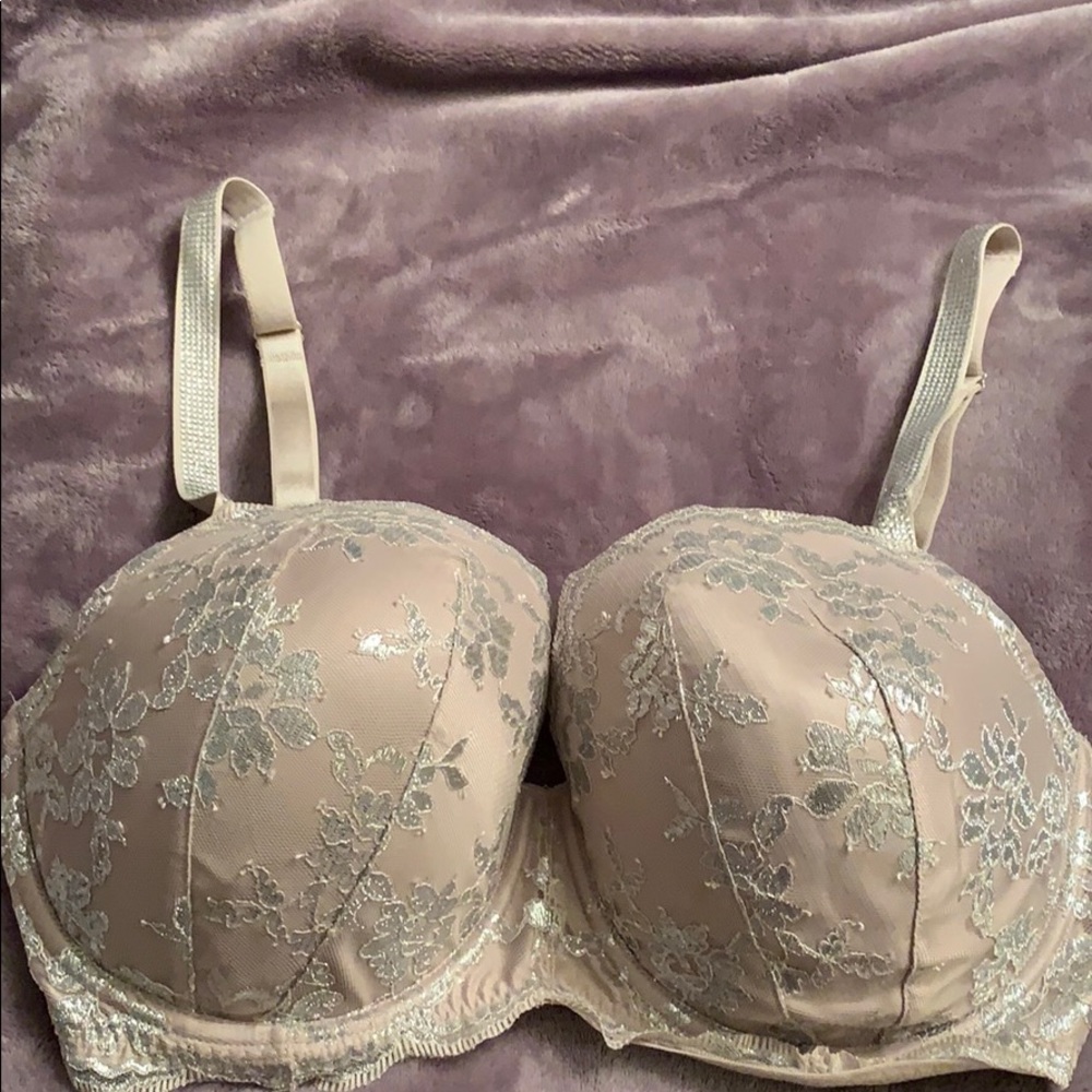 Victoria’s Secret bra
